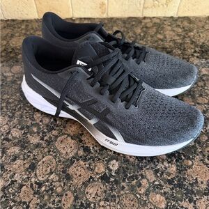 NWOT Asics Charcoal and White Athletic Sneakers Women’s Size 12